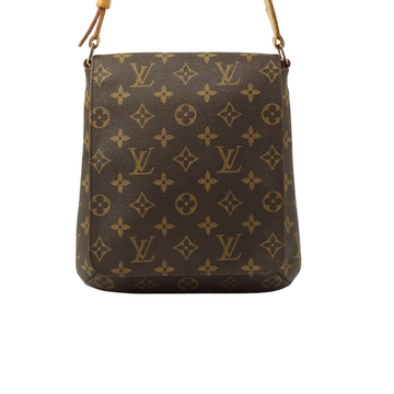 Pre-loved authentic Louis Vuitton Musette Salsa sale at jebwa