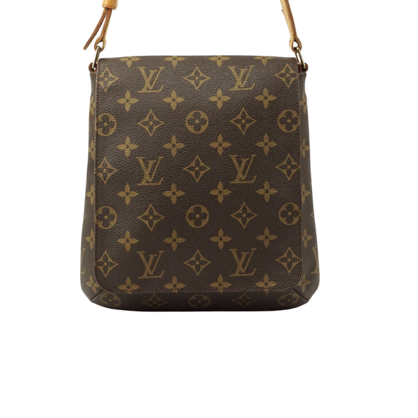 Pre-loved authentic Louis Vuitton Musette Salsa sale at jebwa