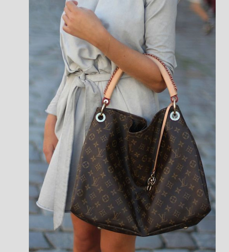 Artsy MM, Used & Preloved Louis Vuitton Shoulder Bag