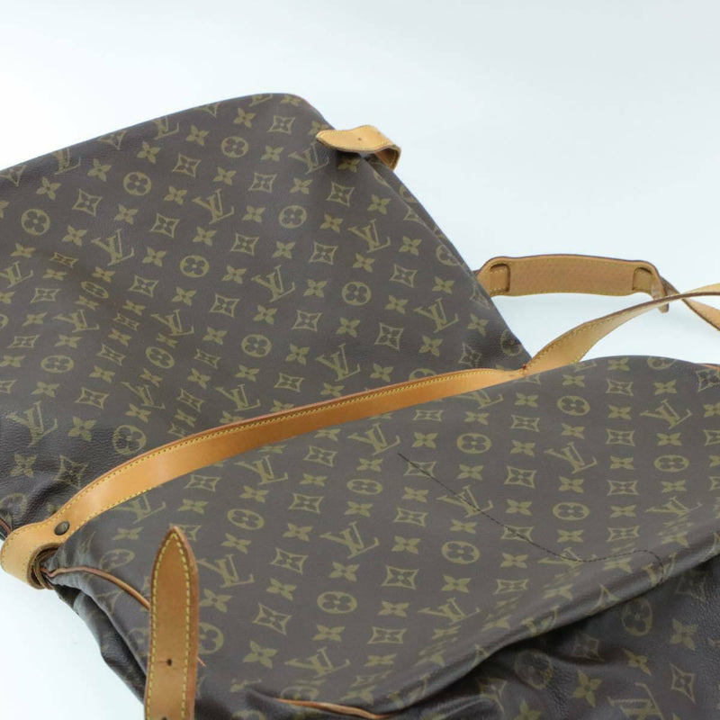 Louis Vuitton Saumur 43 Crossbody