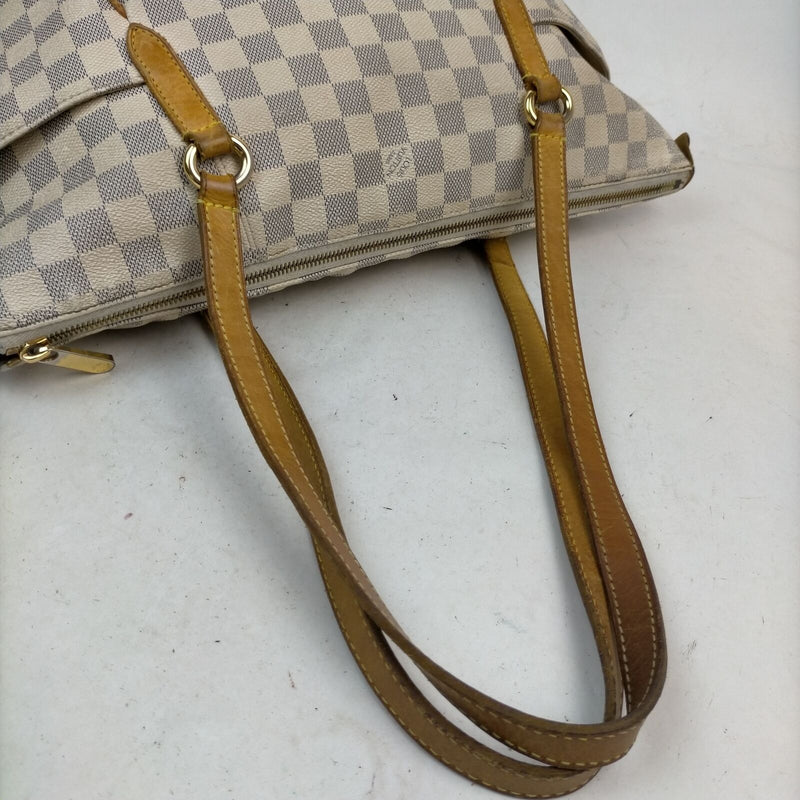 Louis Vuitton Totally Mm Tote Bag