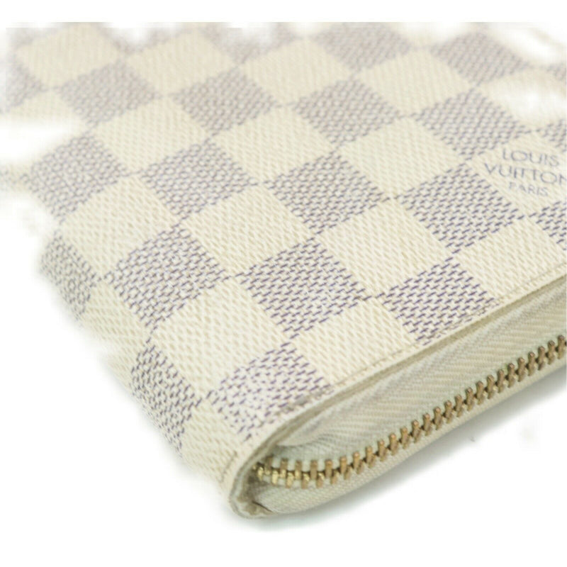 Louis Vuitton Zippy Wallet Cream