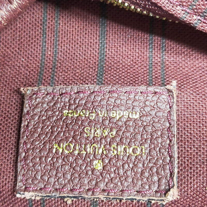 Louis Vuitton Artsy Mm Hand Bag