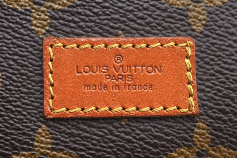 Louis Vuitton Saumur 43 Crossbody