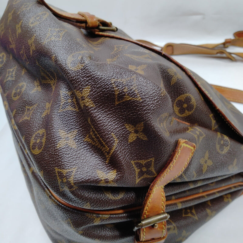 Louis Vuitton Saumur 35 Crossbody