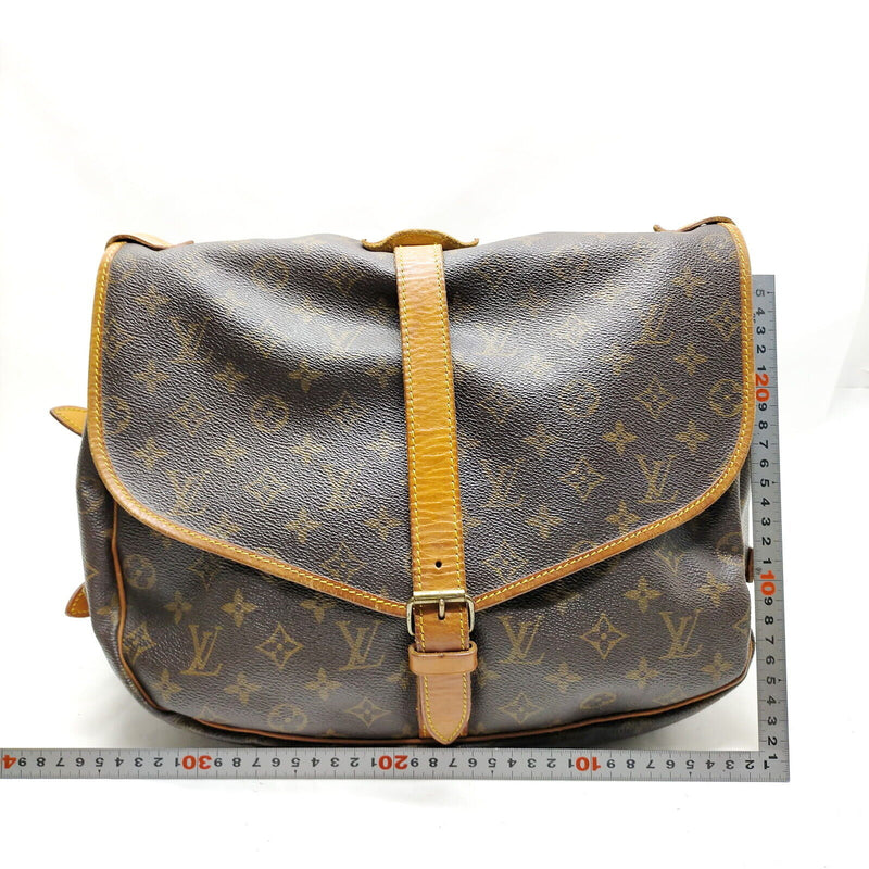 Louis Vuitton Saumur 35 Crossbody