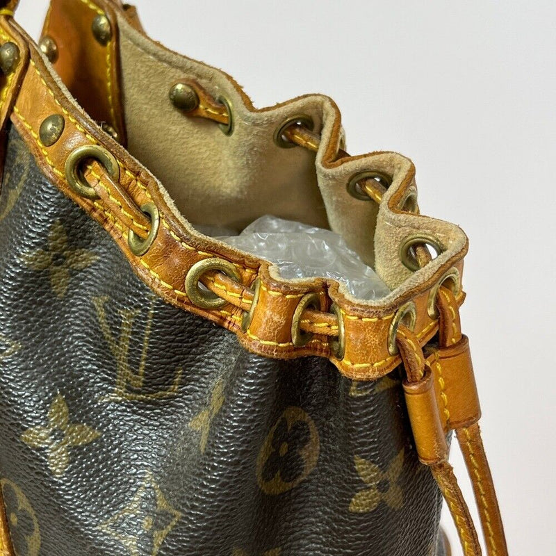 Authentic Louis Vuitton Theda Pm Hand Bag, M92575