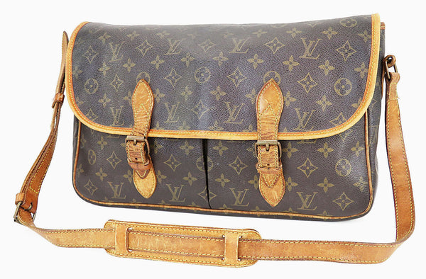 Louis Vuitton Sac Gibeciere Gm