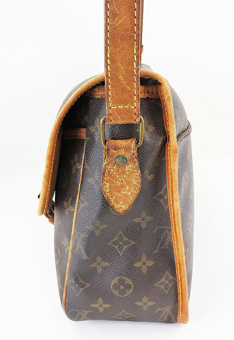 Louis Vuitton Sac Gibeciere Gm