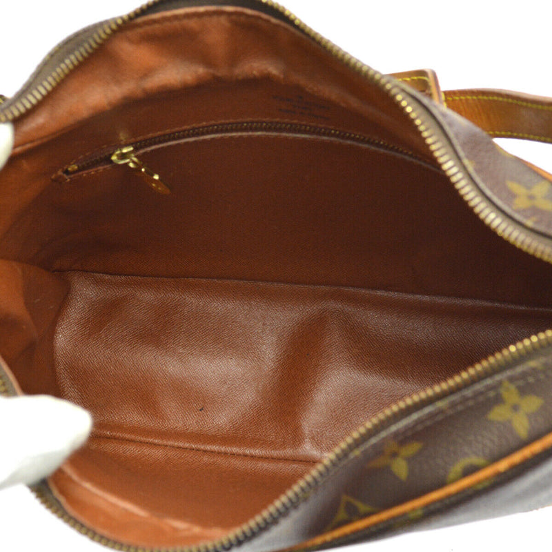 Pre-loved authentic Louis Vuitton Boulogne 30 Shoulder Bag sale at jebwa
