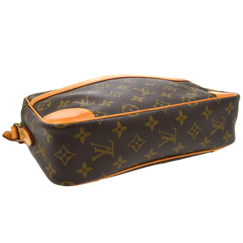 Pre-loved authentic Louis Vuitton Trocadero 27 Cross sale at jebwa