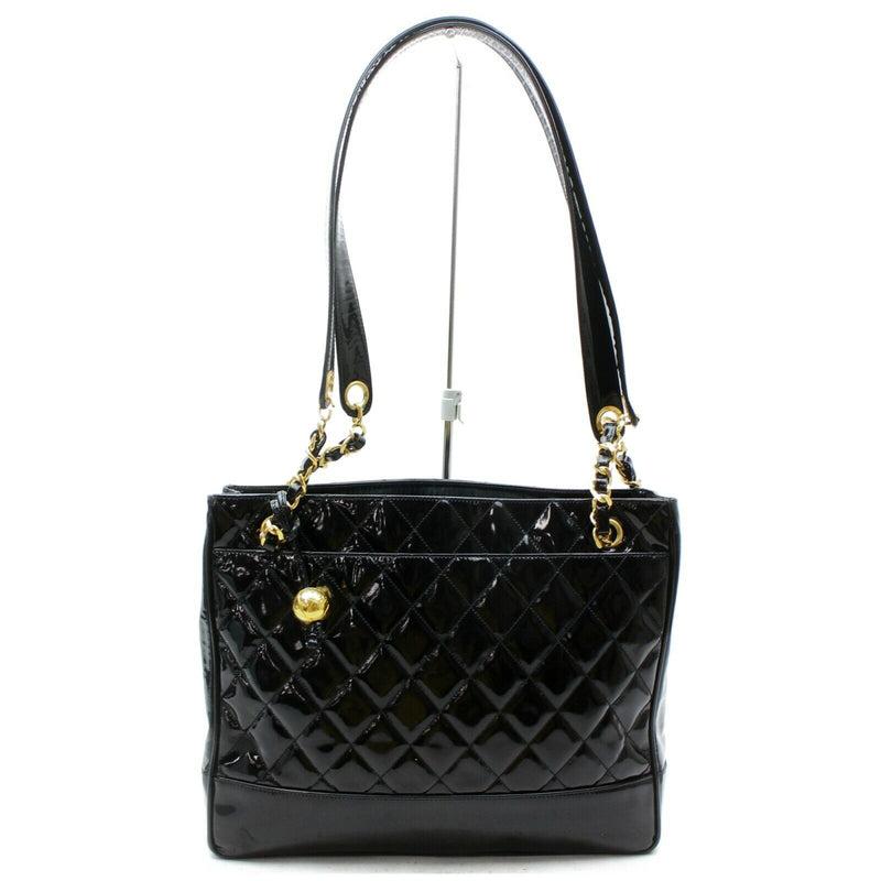 Pre-loved authentic Chanel Shoulder Bag Black Enamel sale at jebwa