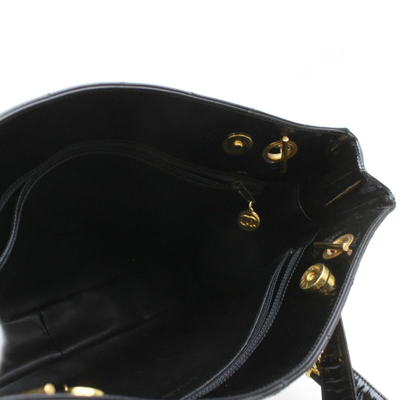Pre-loved authentic Chanel Shoulder Bag Black Enamel sale at jebwa