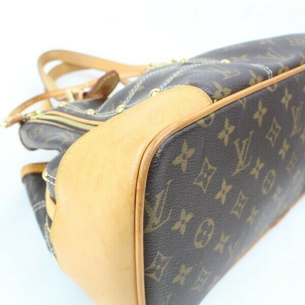 Pre-loved authentic Louis Vuitton Rivets Shoulder Bag sale at jebwa
