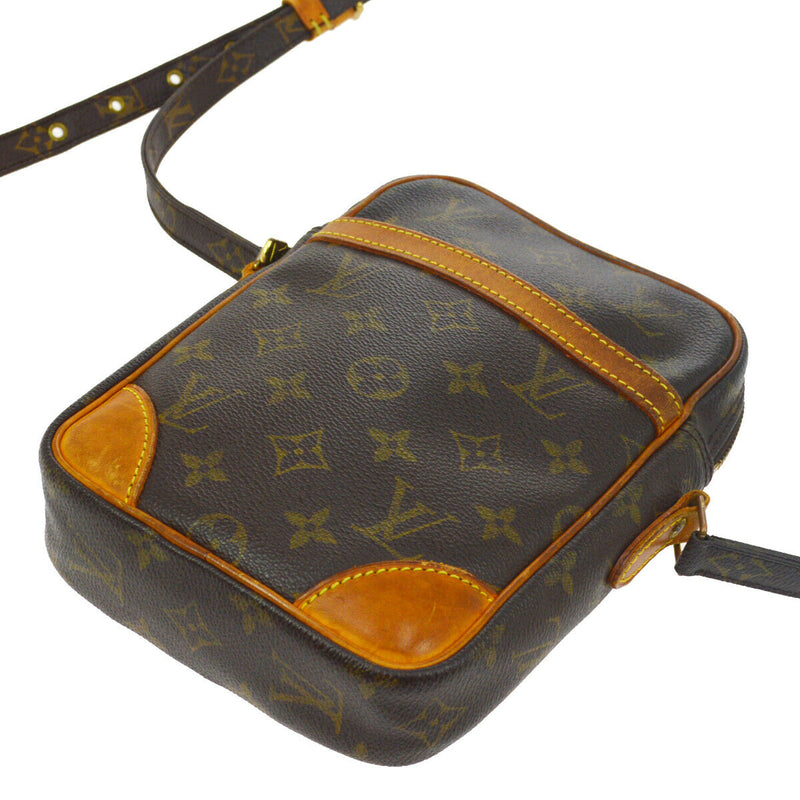 Pre-loved authentic Louis Vuitton Danube Cross Body Shoulder sale at jebwa