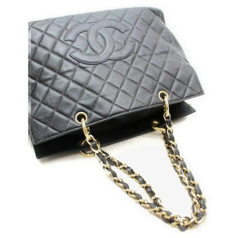 Pre-loved authentic Chanel Chain Shoulder Bag Black sale at jebwa