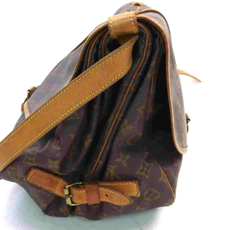 Pre-loved authentic Louis Vuitton Saumur 35 Crossbody sale at jebwa