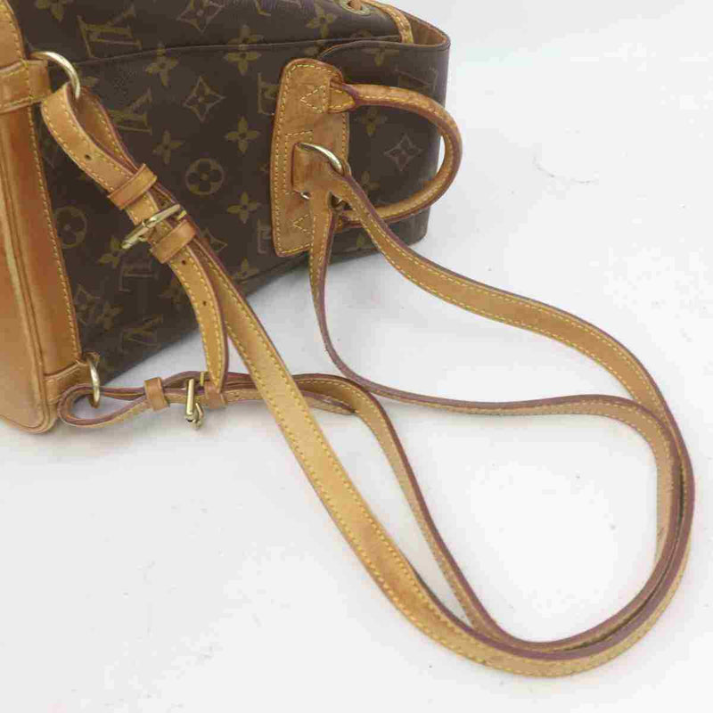 Pre-loved authentic Louis Vuitton Montsouris Pm sale at jebwa