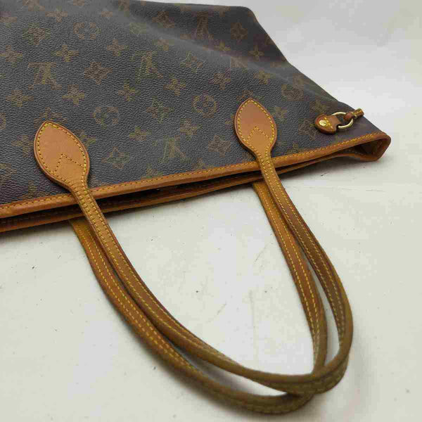 Pre-loved authentic Louis Vuitton Neverfull Pm Tote Bag sale at jebwa