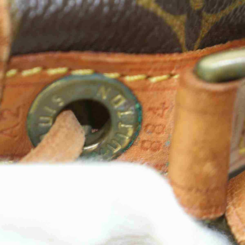 Pre-loved authentic Louis Vuitton Noe Petit Shoulder sale at jebwa