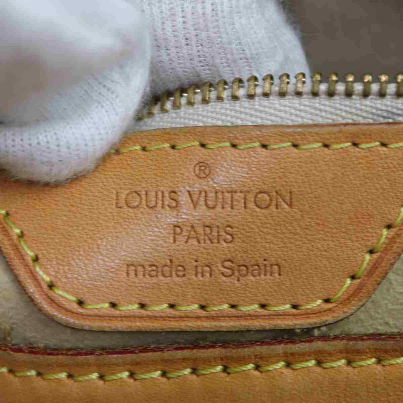 Pre-loved authentic Louis Vuitton Hampsted Pm Tote Bag sale at jebwa