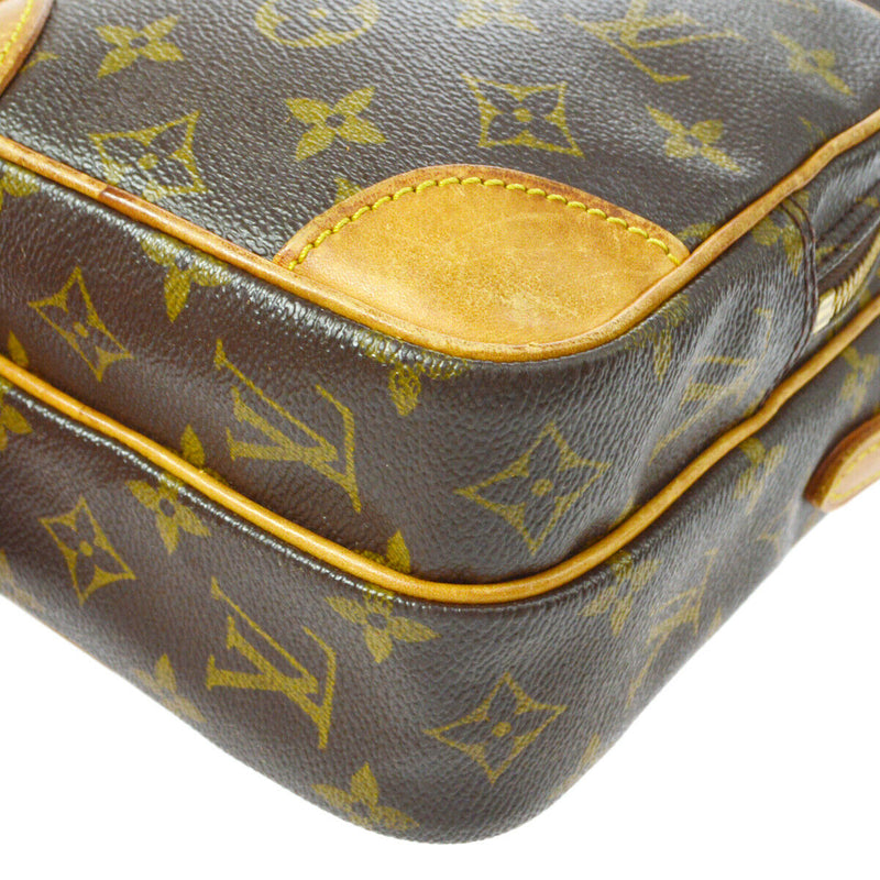 Pre-loved authentic Louis Vuitton Amazon Pm Cross Body sale at jebwa