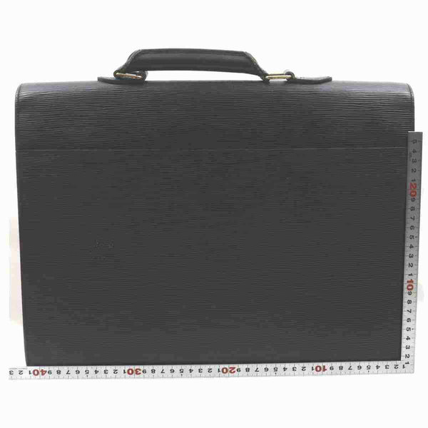 Pre-loved authentic Louis Vuitton Serviette Ambassadeur sale at jebwa