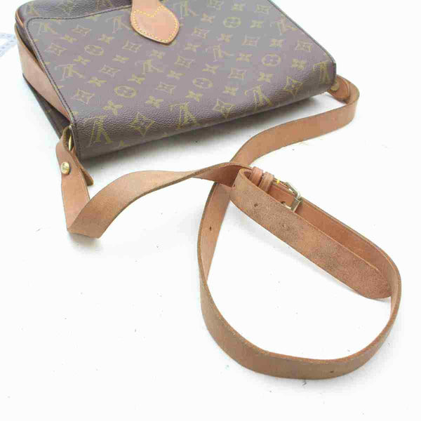 Pre-loved authentic Louis Vuitton Cartouchiere Gm sale at jebwa