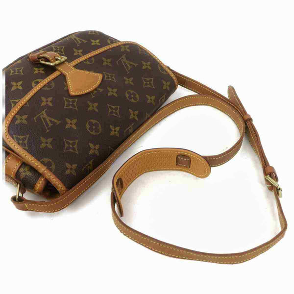 Pre-loved authentic Louis Vuitton Sologne Crossbody Bag sale at jebwa