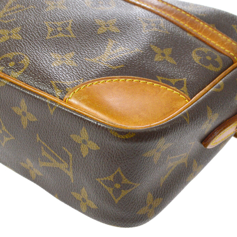 Pre-loved authentic Louis Vuitton Trocadero 27 sale at jebwa.