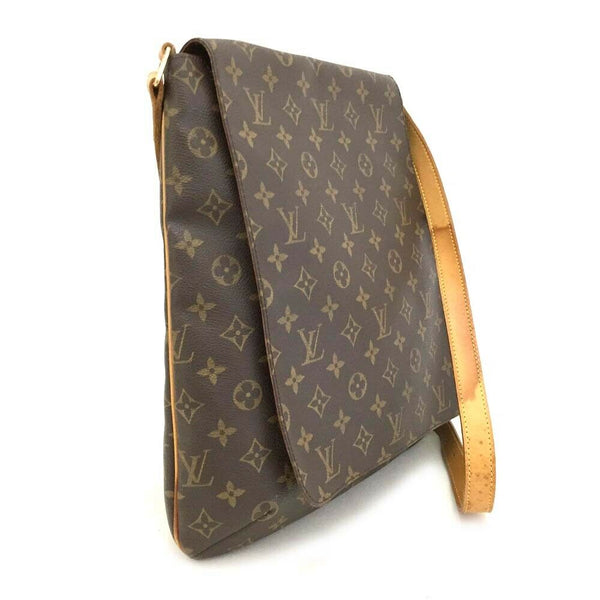 Pre-loved authentic Louis Vuitton Musette Gm Crossbody sale at jebwa
