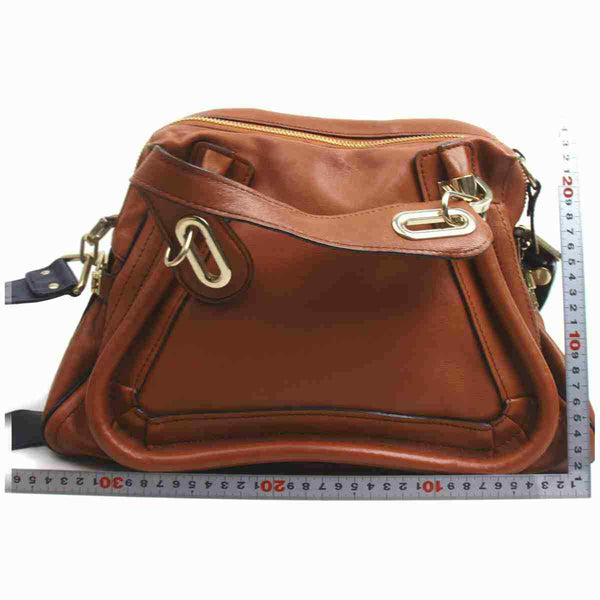 Pre-loved authentic Chloe Paraty Shoulder Bag Brown sale at jebwa
