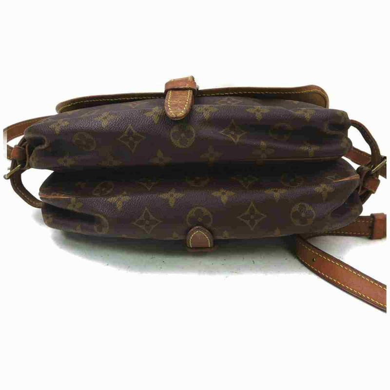 Pre-loved authentic Louis Vuitton Saumur 30 Crossbody sale at jebwa
