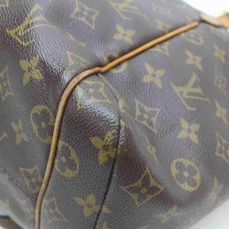 Pre-loved authentic Louis Vuitton Totally Mm Tote Bag sale at jebwa