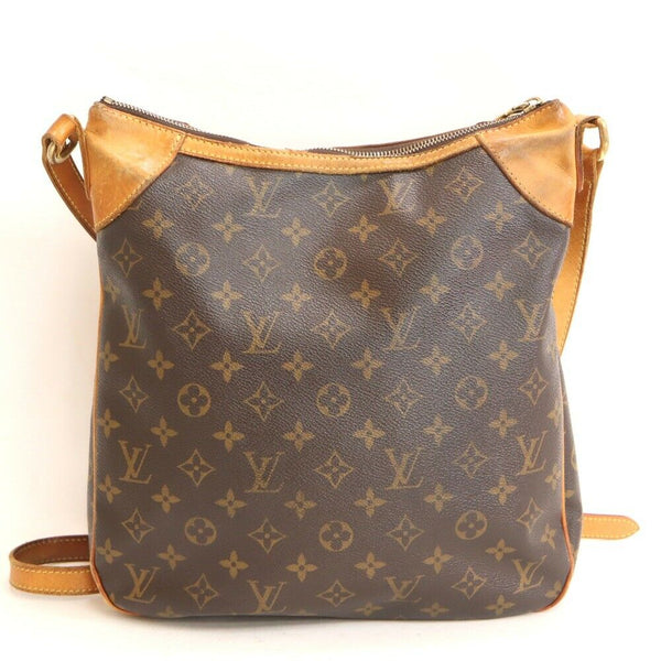 Pre-loved authentic Louis Vuitton Odeon Pm Shoulder Bag sale at jebwa.