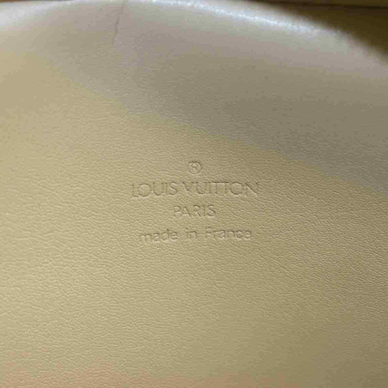 Pre-loved authentic Louis Vuitton Tompkins Hand Bag sale at jebwa.