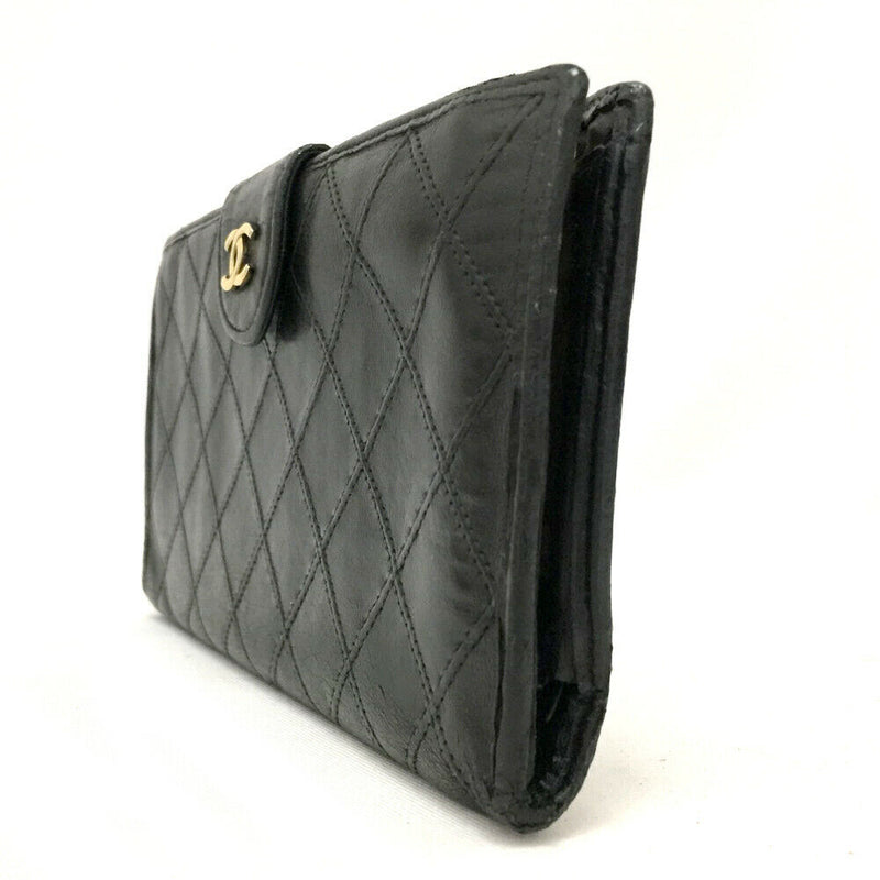 Pre-loved authentic Chanel Bicolore Quilted Matelasse sale at jebwa.