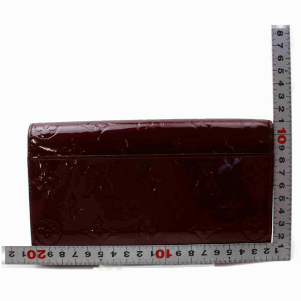 Pre-loved authentic Louis Vuitton Portefeuille Sarah sale at jebwa.