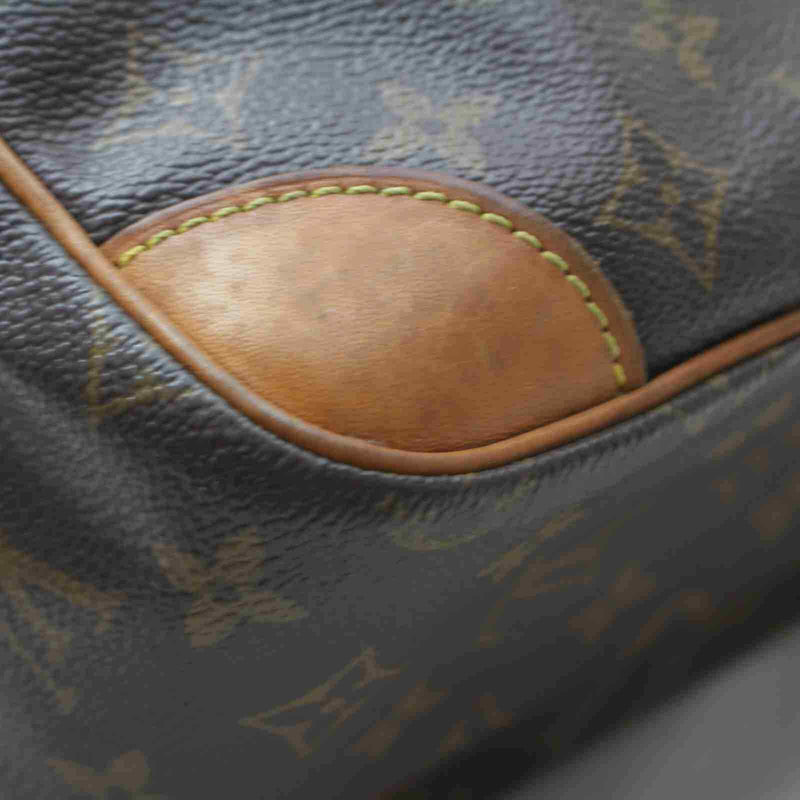 Louis Vuitton Nile Crossbody Bags For Menthol