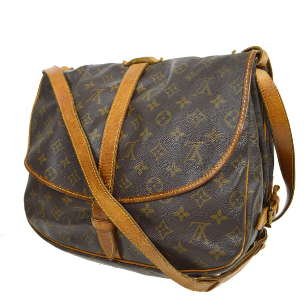 Louis Vuitton Saumur 35 Messenger