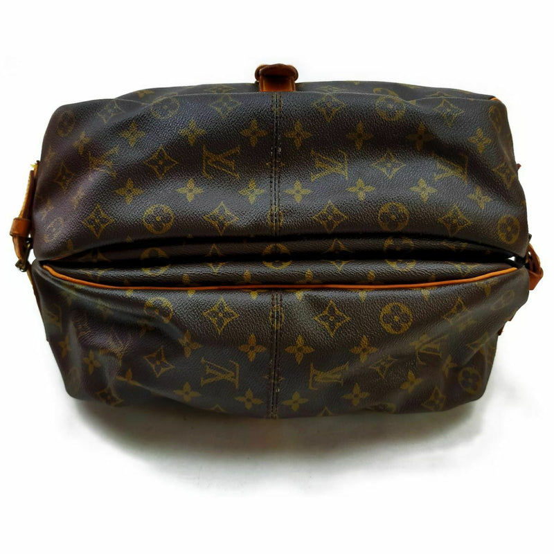 Pre-loved authentic Louis Vuitton Saumur 35 Messenger sale at jebwa.