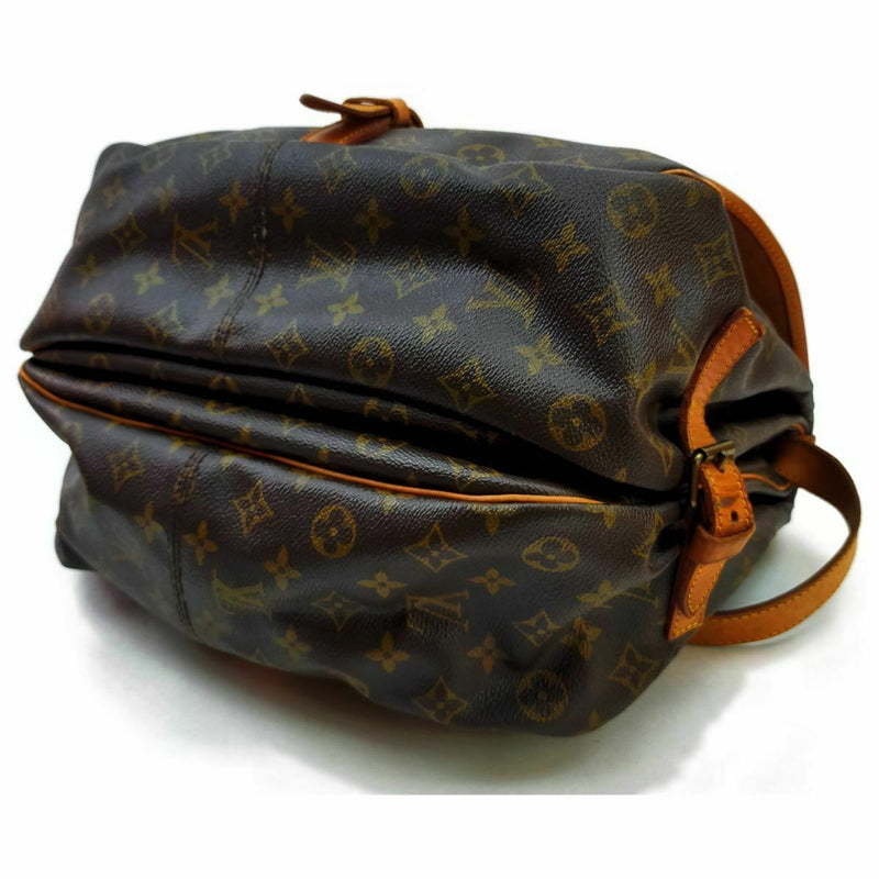 Pre-loved authentic Louis Vuitton Saumur 35 Messenger sale at jebwa.