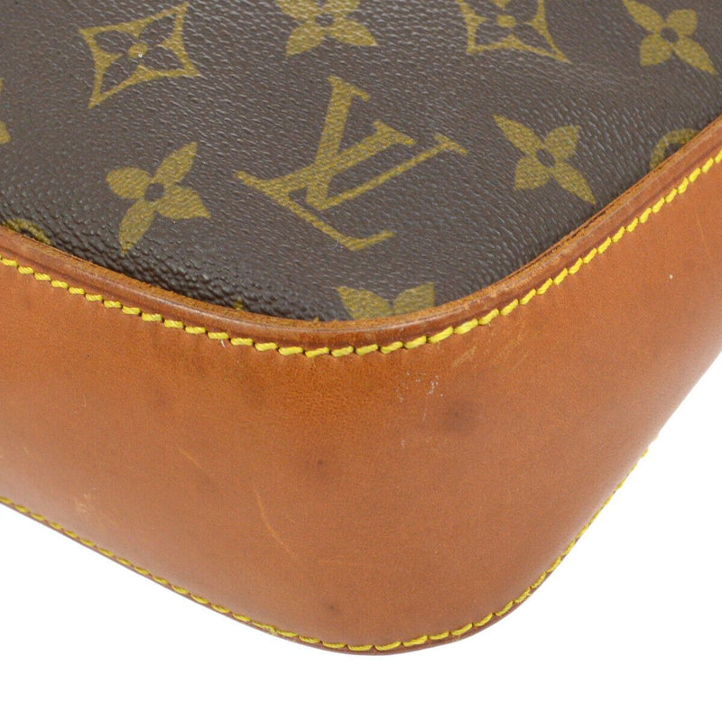 Pre-loved authentic Louis Vuitton Boulogne Pm Shoulder Bag sale at jebwa.
