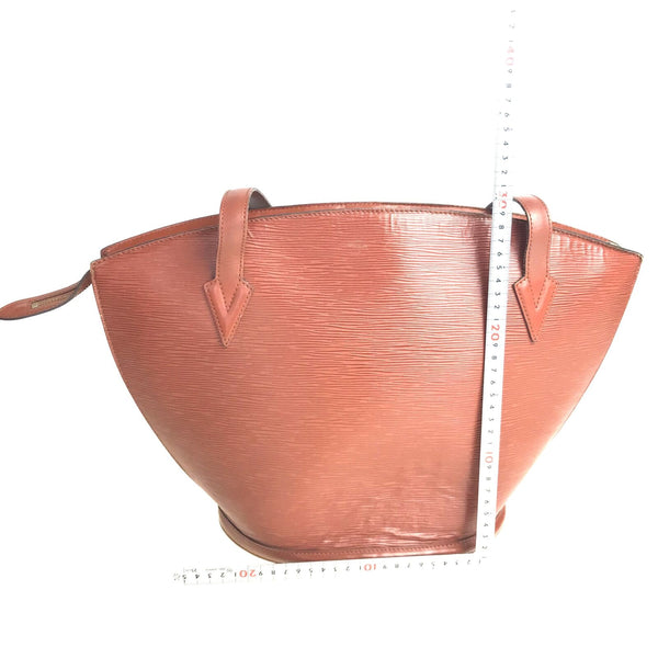 Pre-loved authentic Louis Vuitton Saint-Jacques sale at jebwa.