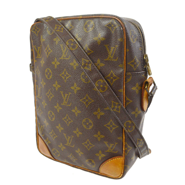 Pre-loved authentic Louis Vuitton Danube Mm Crosbody sale at jebwa.
