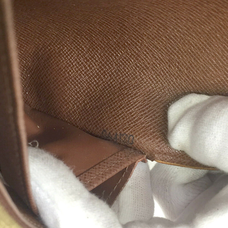 Pre-loved authentic Louis Vuitton Boetie Portefeiulle sale at jebwa.
