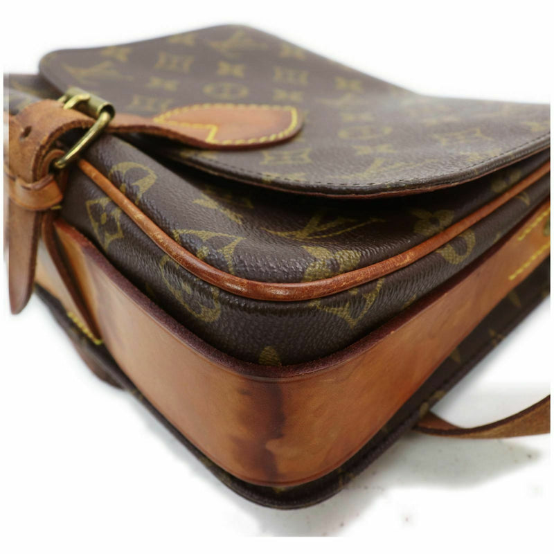 Pre-loved authentic Louis Vuitton Cartouchiere Mm sale at jebwa.