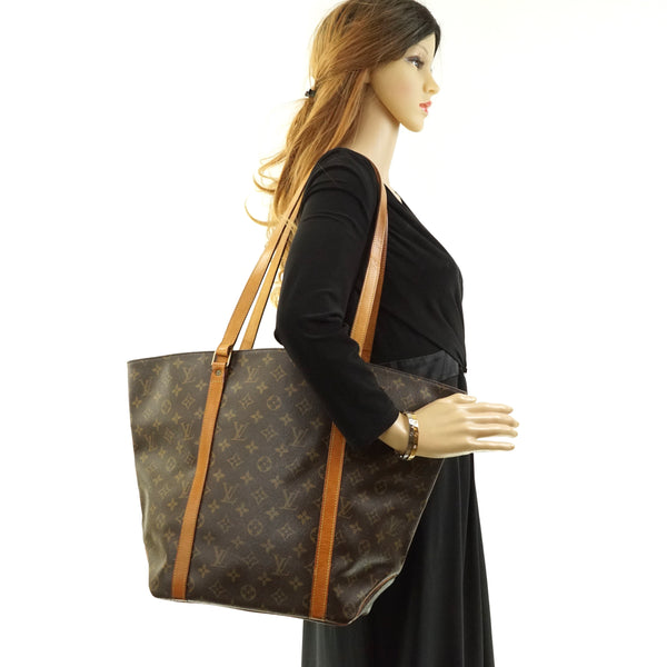 Pre-loved authentic Louis Vuitton Sac Shopping Tote Bag sale at jebwa.