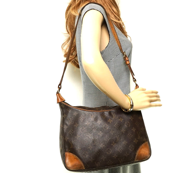 Pre-loved authentic Louis Vuitton Boulogne 30 Shoulder sale at jebwa