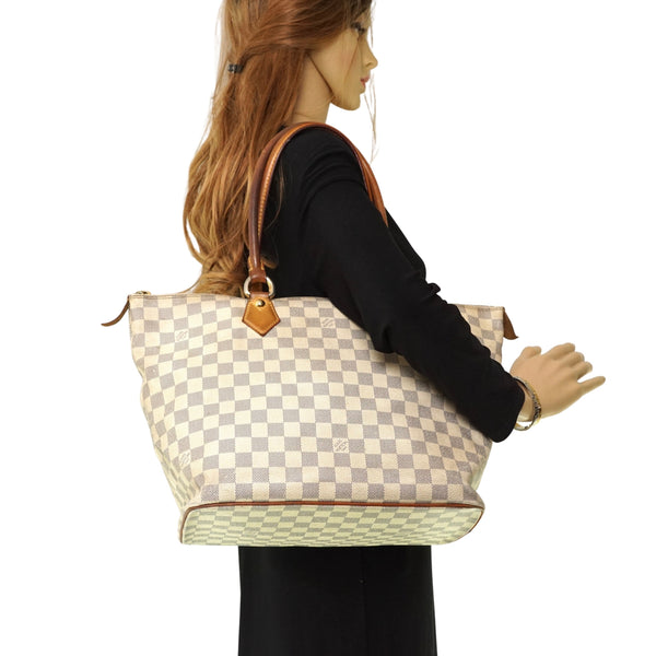 Louis Vuitton Saleya Mm Tote Bag